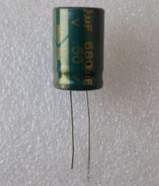 elektroliticheskij kondensator 680uf 50v