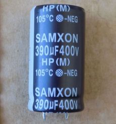 kondensator 390uf 400v