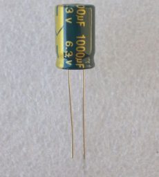 kondensator kompyuternyj 1000uf 6 3v