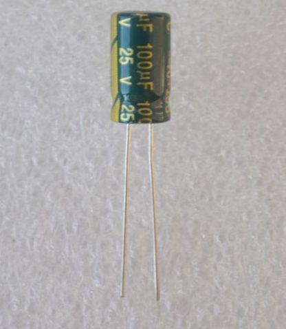 kondensator kompyuternyj 100uf 25v