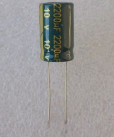 kondensator kompyuternyj 2200uf 10v