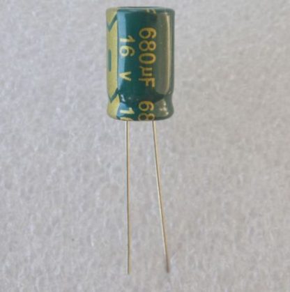 kondensator kompyuternyj 680mf 16v
