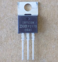 tranzistor irf530n