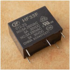 rele hf33f 012 zs