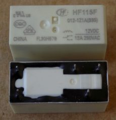 rele hf115f 012 1z1a