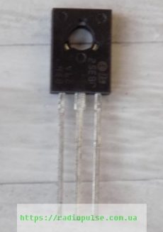 tranzistor bd679a